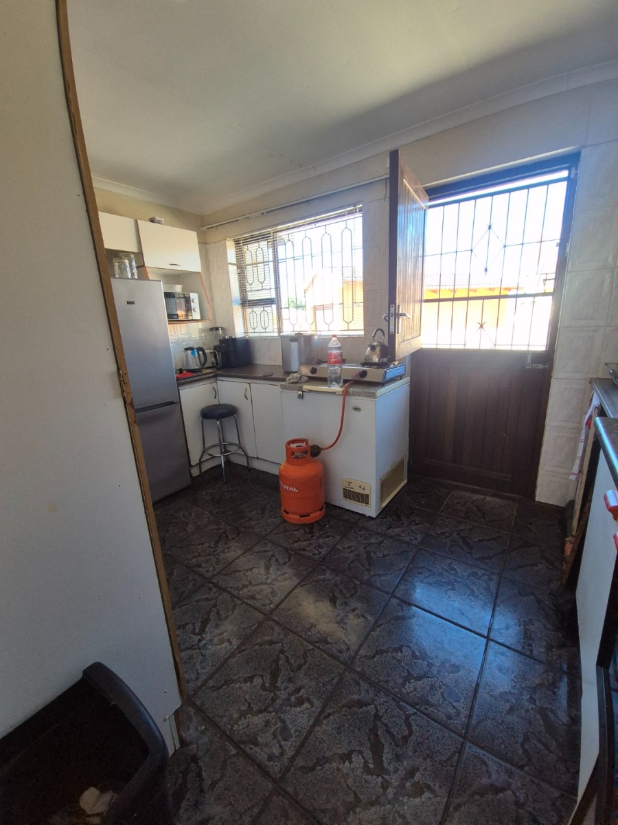 5 Bedroom Property for Sale in Motherwell Nu 5 Eastern Cape